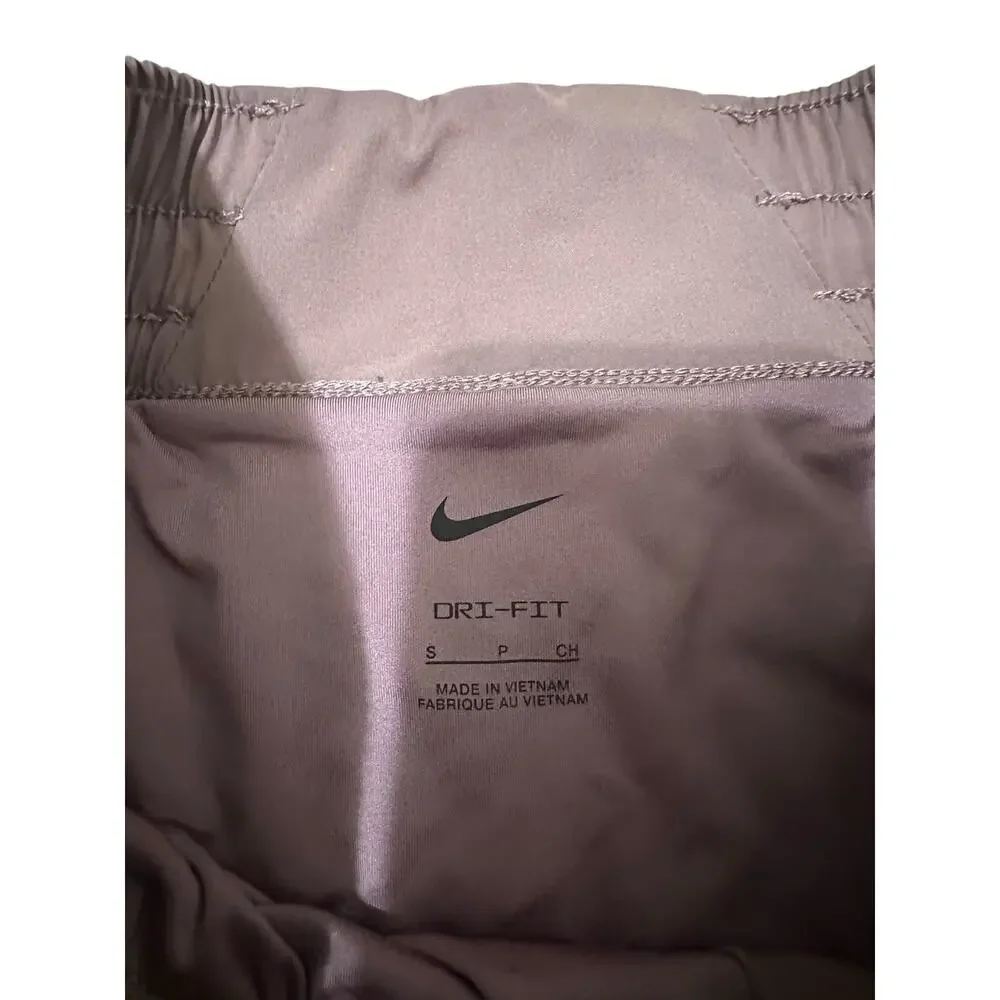Nike Women's One Dri-FIT Mid-Rise Shorts 3 Smokey Mauve‎ / Reflective Silv S NEW